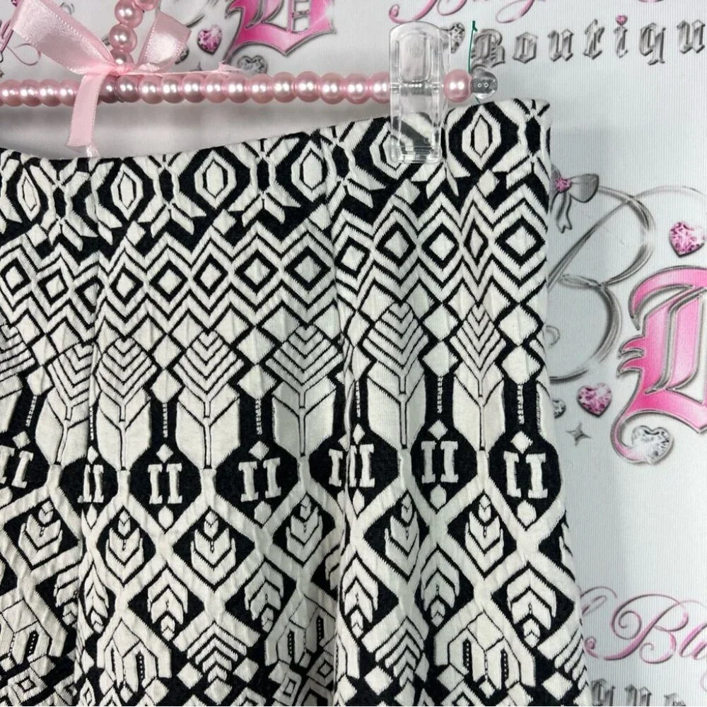 Aeropostale skirt stretchy Aztec boho Black and White Patterned Mini Skirt